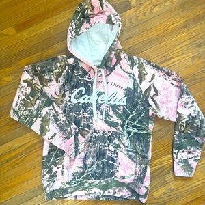 Cabela’s Hoodie Excellent Condition!